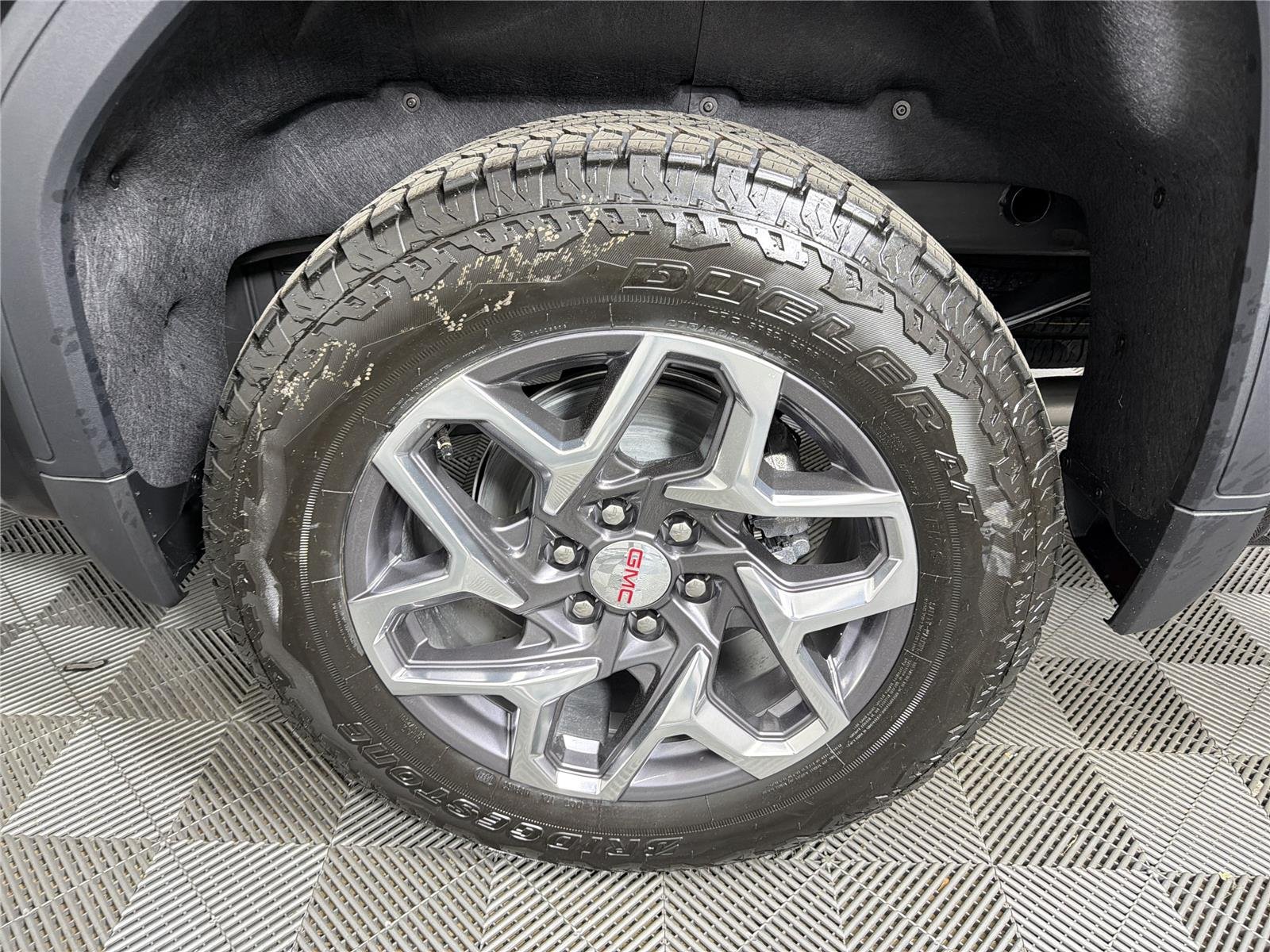 2026 GMC Sierra 1500 SLT - Photo 17