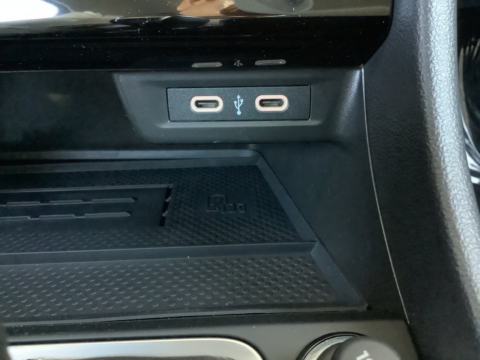 New 2026 Platinum Gray Volkswagen SE image 21