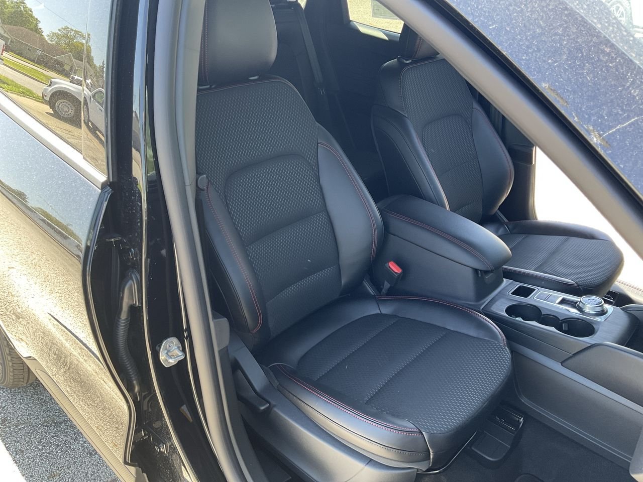 2026 Ford Escape ST-Line - Photo 24