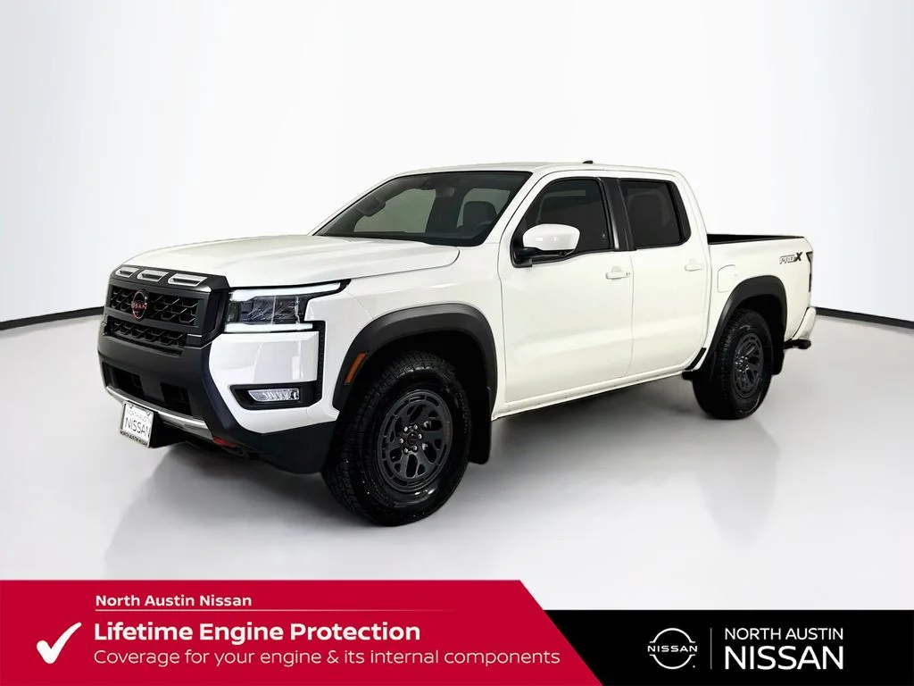 New 2026 White Nissan PRO-X image 4