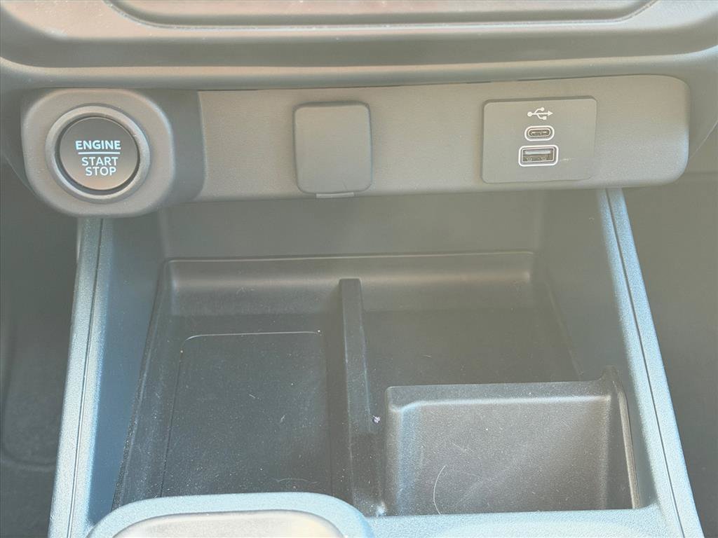 New 2026 Oxford White Ford XLT image 23