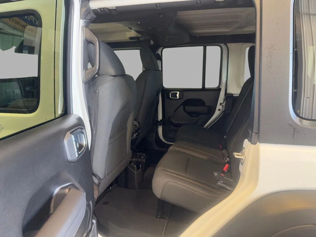 New 2026 Bright White Clearcoat Jeep Sport RHD image 10