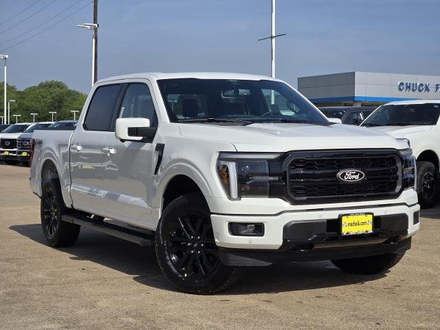 New 2026 Star White Metallic Tri-Coat FORD Lariat® image 21
