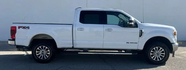 Used 2020 Oxford White Ford Lariat image 35