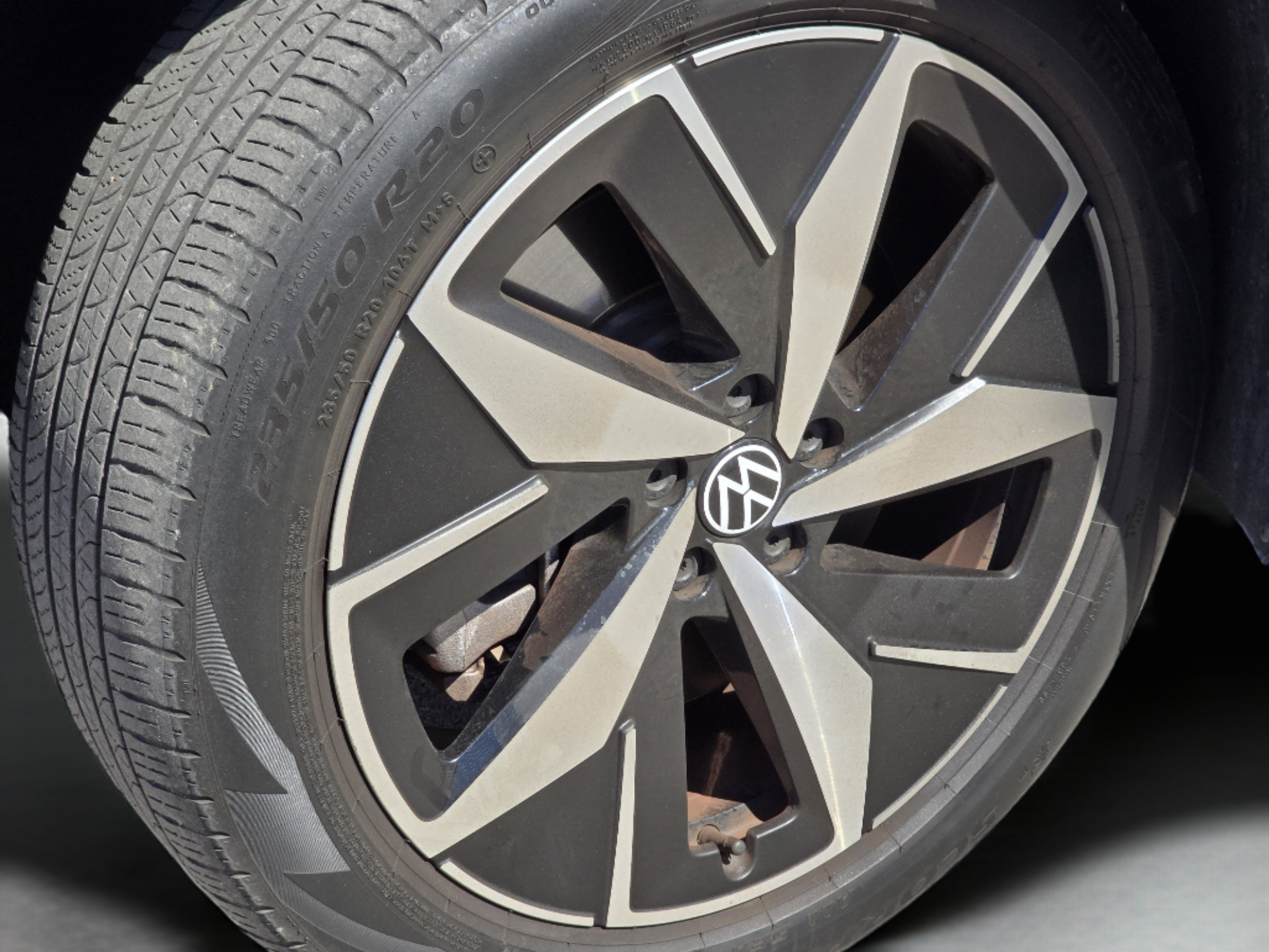 Used 2023 Red Metallic Volkswagen Pro S image 22