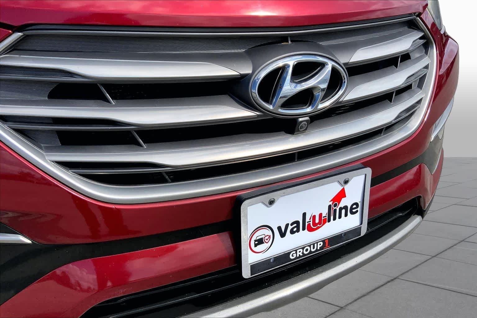Used 2017 Serrano Red Hyundai 2.4L image 29