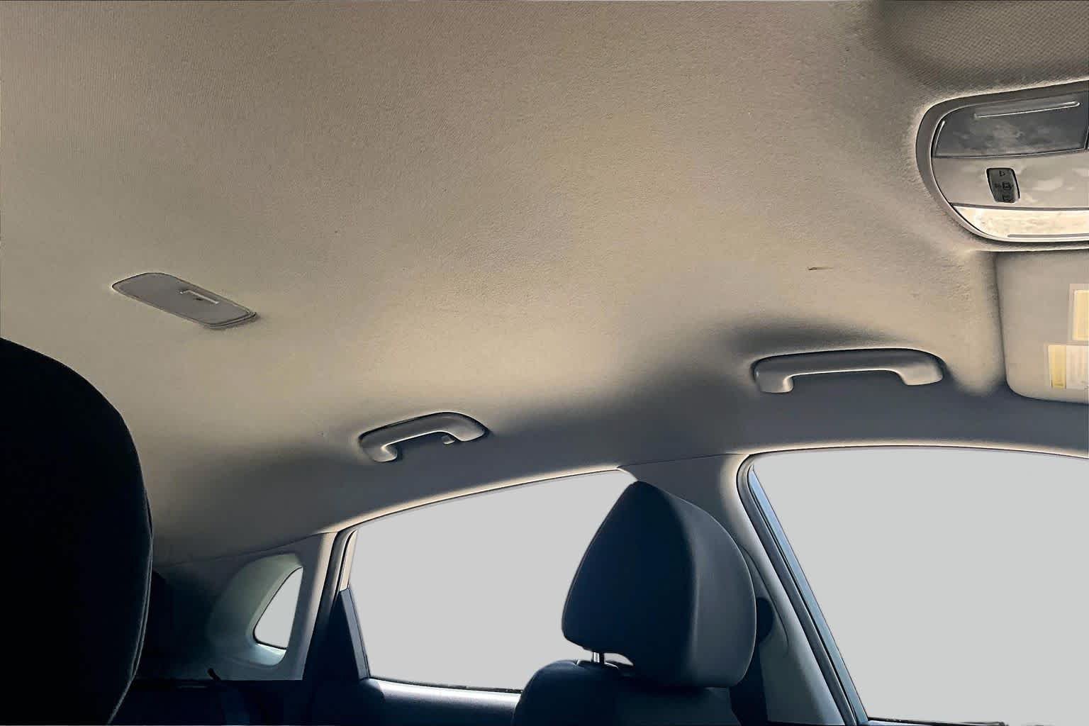 Used 2018 Sonic Silver Hyundai SEL image 13