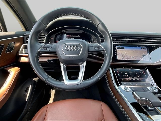 Used 2025  Audi 55 Premium image 10