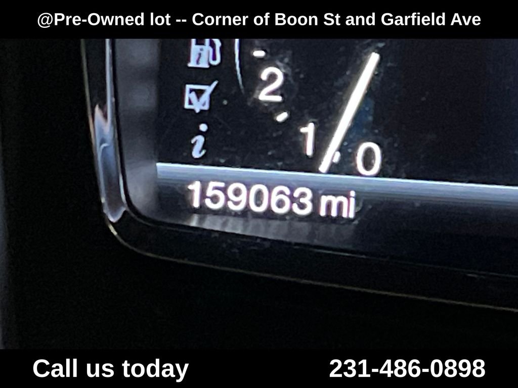 Used 2011  Lincoln Base image 24