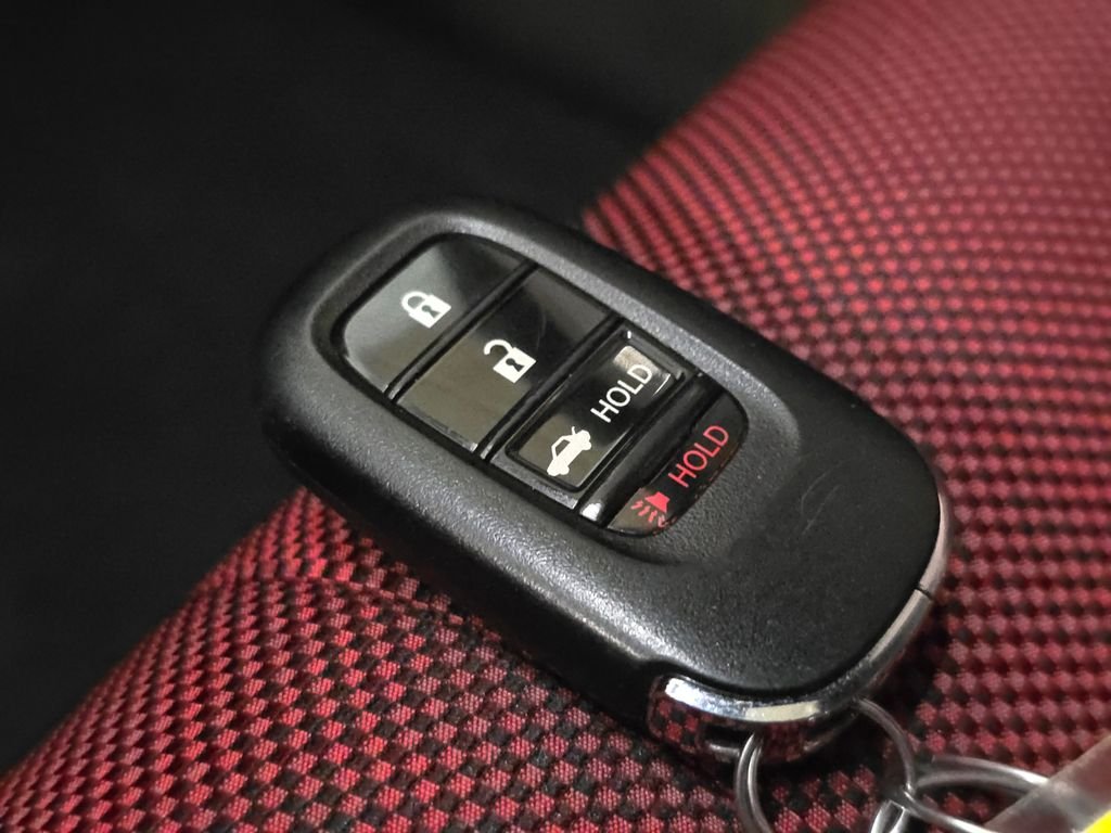 Used 2024  Honda Base image 36