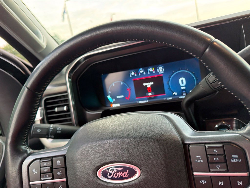 Used 2024 Black Metallic Ford Lariat image 38