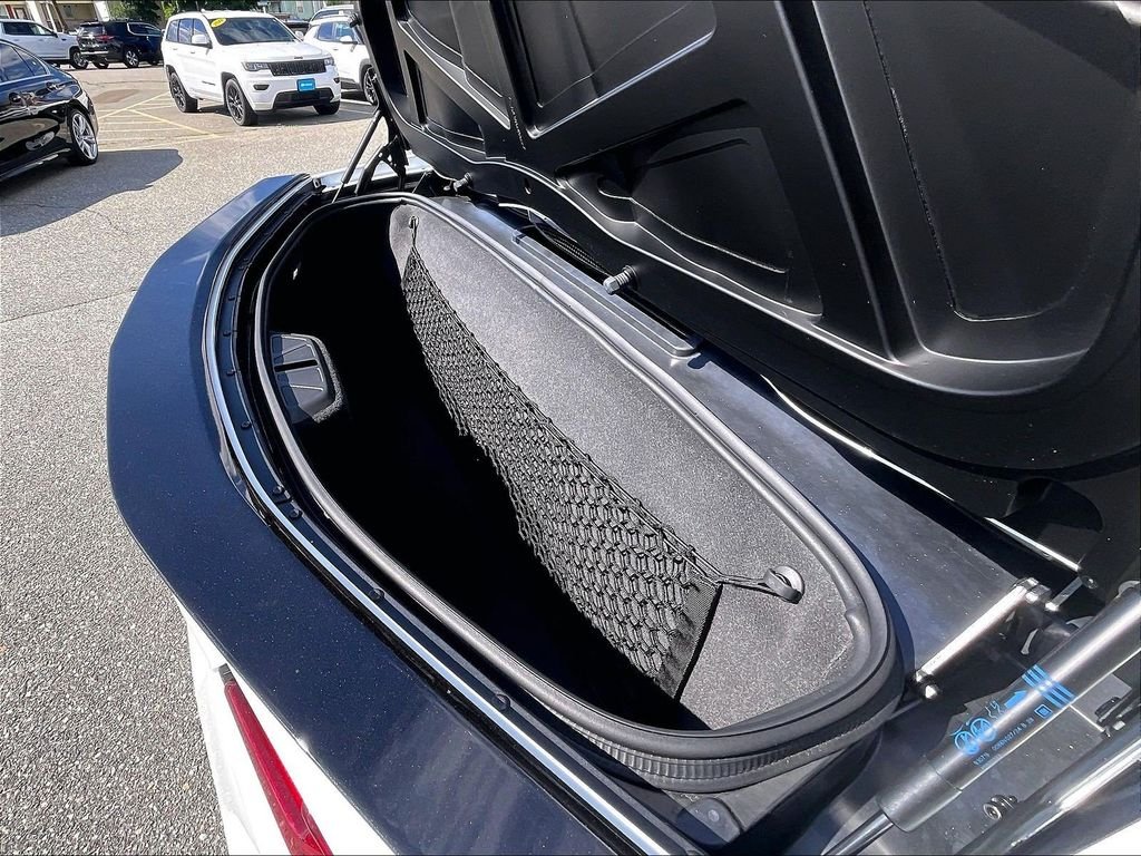 Used 2024 White Chevrolet Stingray image 15