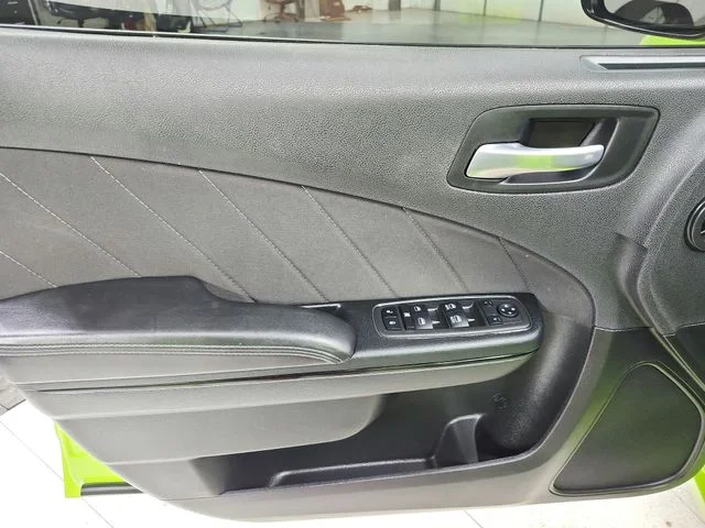 Used 2023 Green Dodge SXT image 36