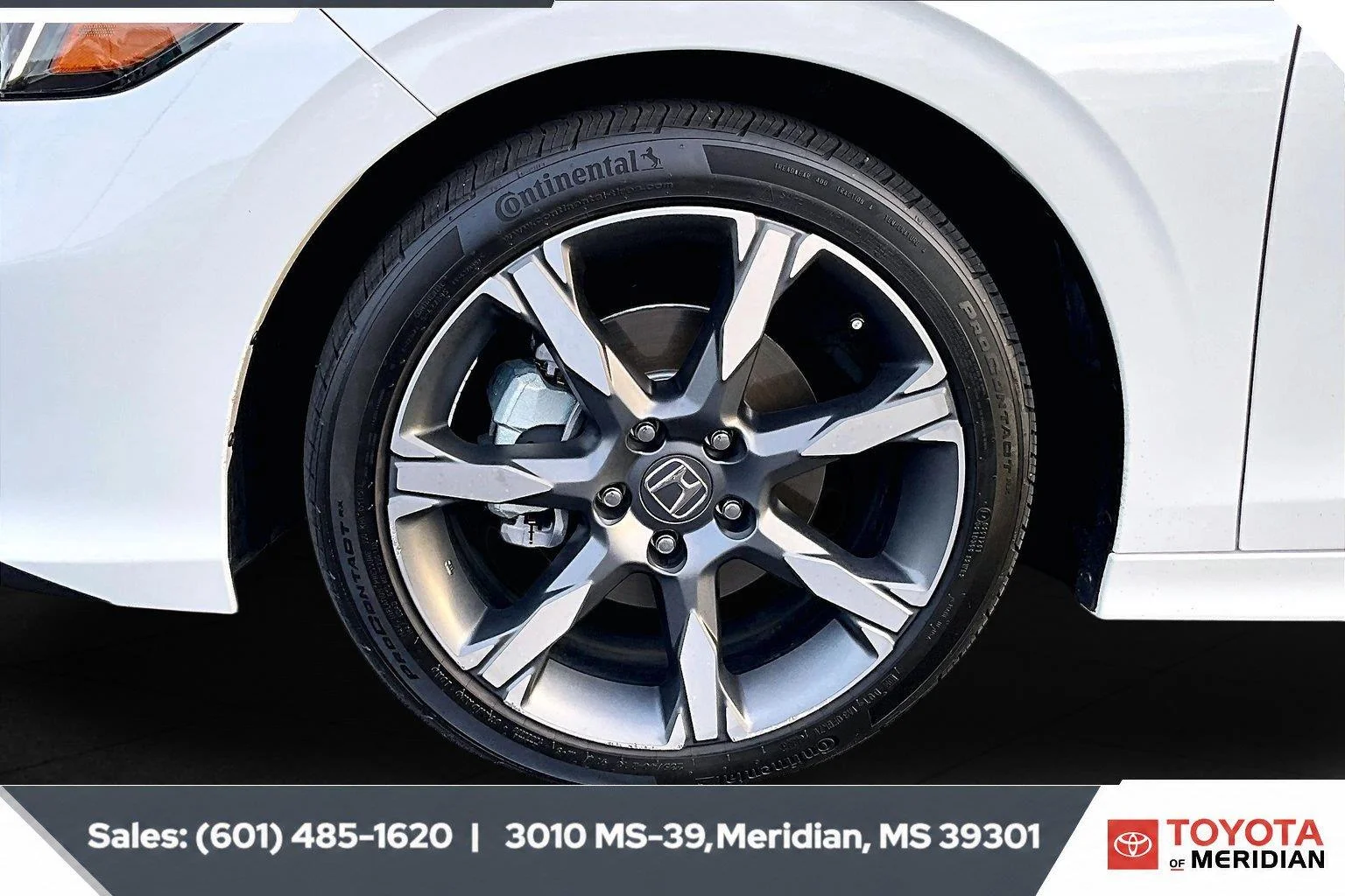 Used 2026 Platinum White Pearl Honda Sport Touring image 7