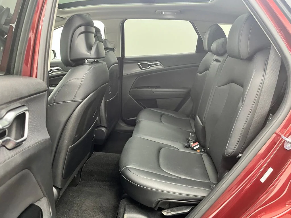 Used 2023 Red Kia SX image 40