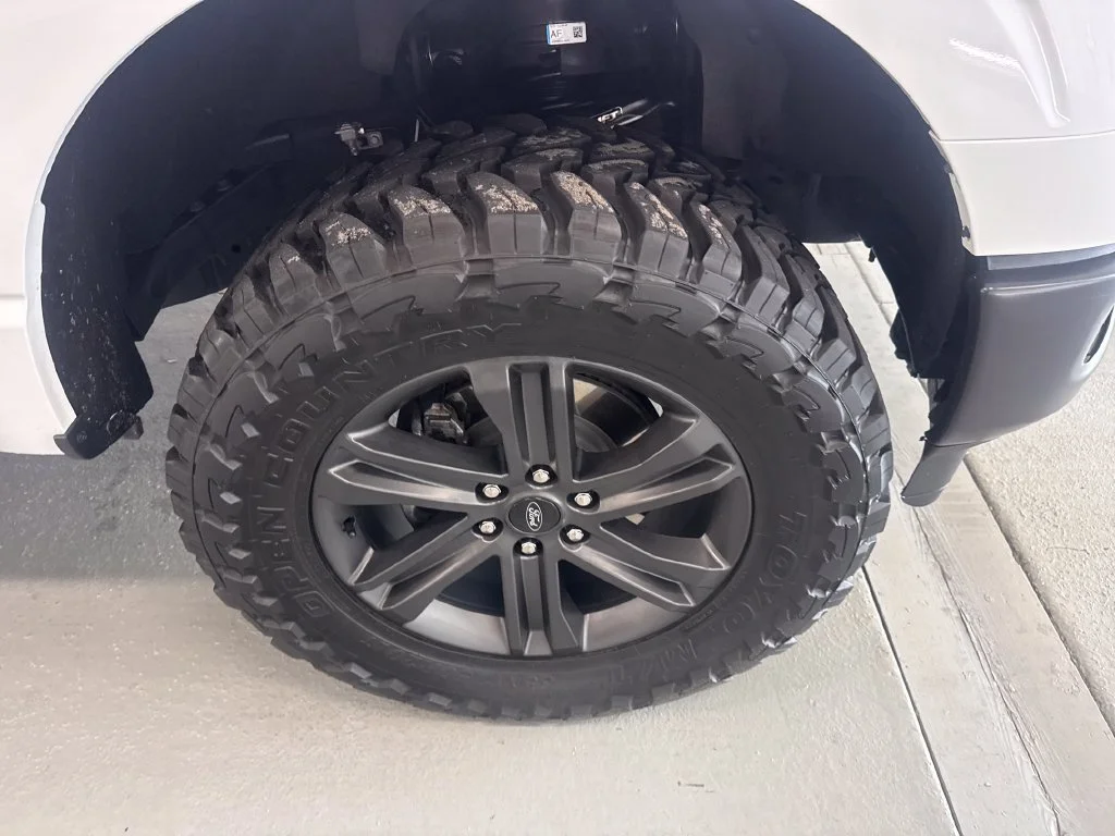 Used 2024 White Ford XL image 5