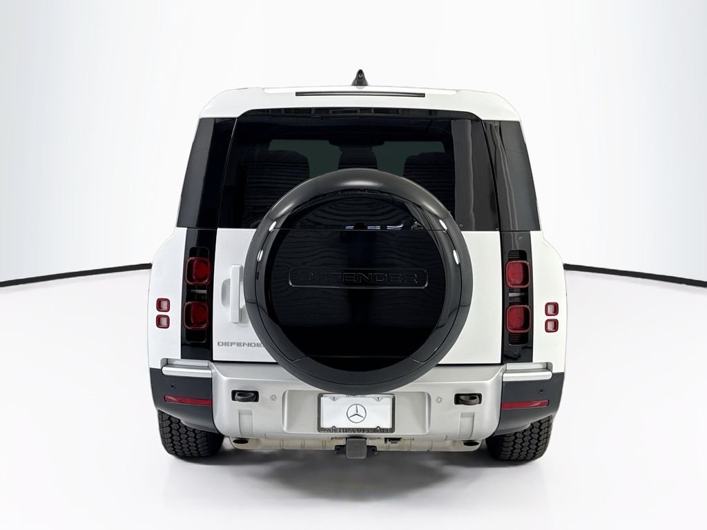 Used 2024 Fuji White Land Rover S image 6