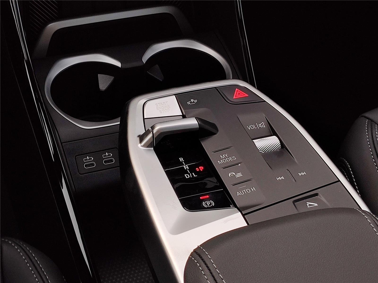 New 2026 Black Sapphire Metallic BMW xDrive28i image 10