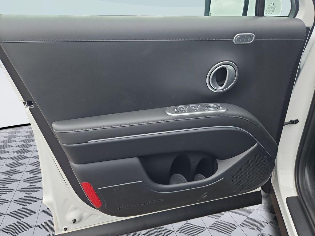 New 2026 White Hyundai SEL Premium 8P image 10