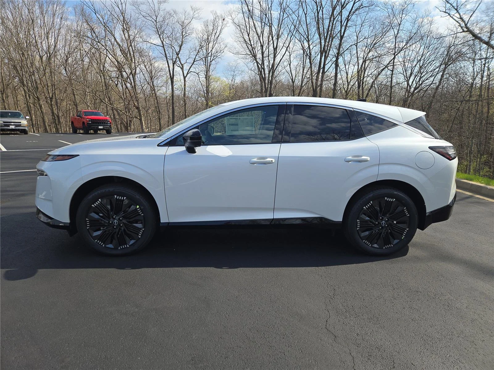 New 2026 Everest White Pearl Tricoat Nissan Platinum image 5