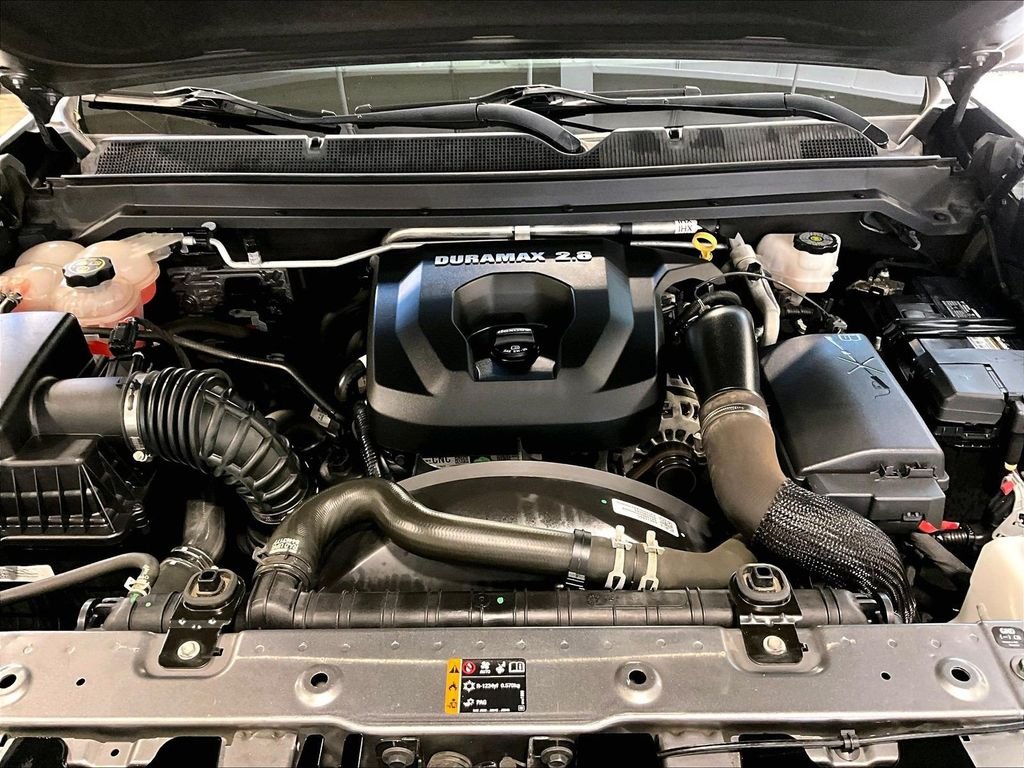 Used 2021 Gray Chevrolet ZR2 image 30