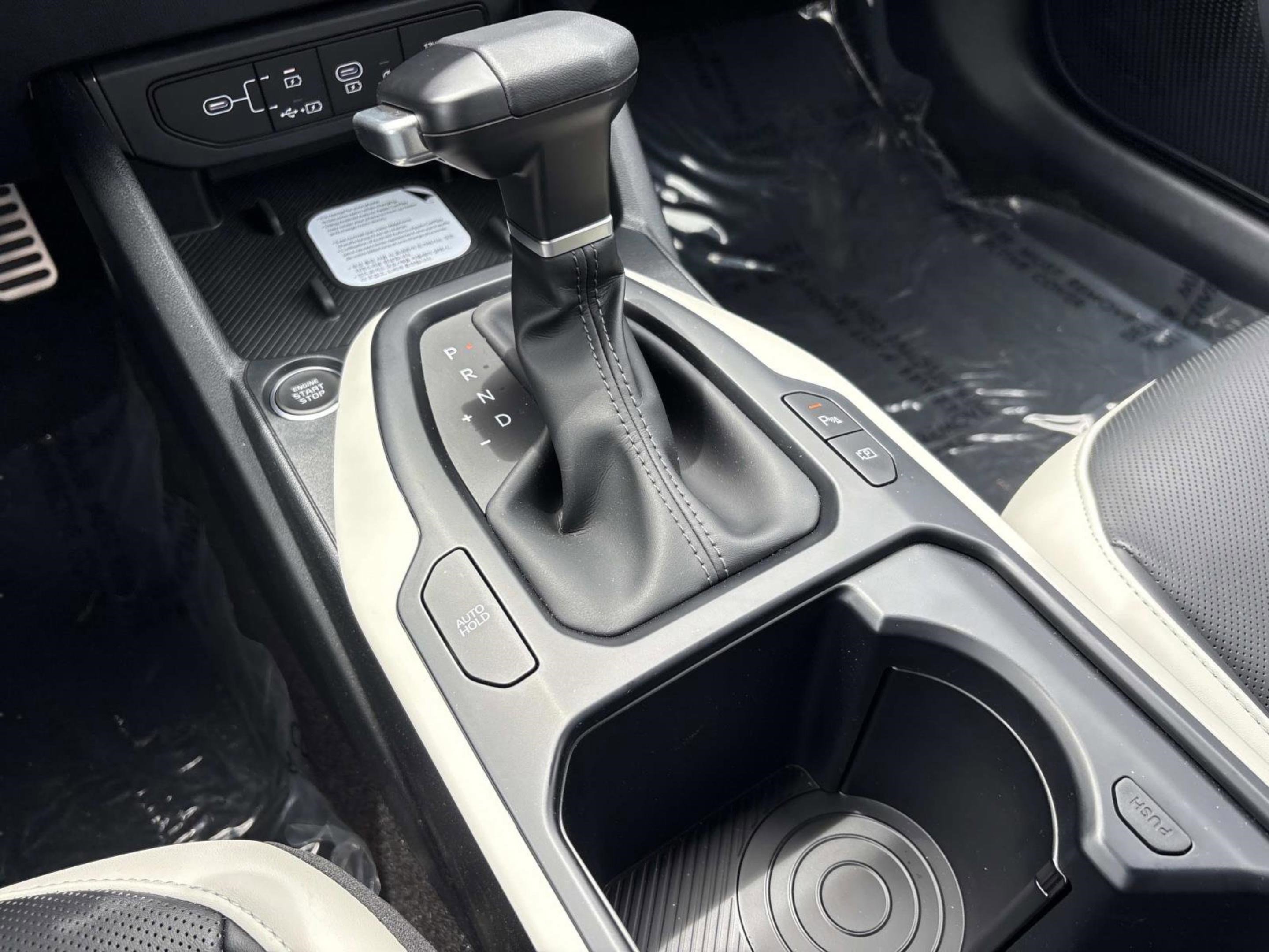 New 2026 Snow White Pearl Kia GT-Line Turbo image 27