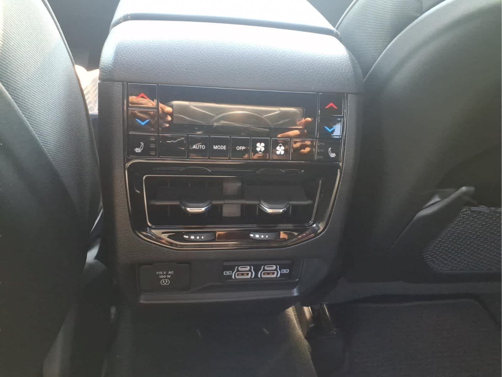 Used 2025 Silver Zynith Jeep Summit image 13