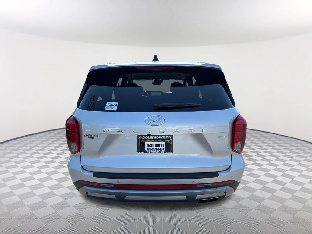 Used 2024 Silver Hyundai SEL image 6