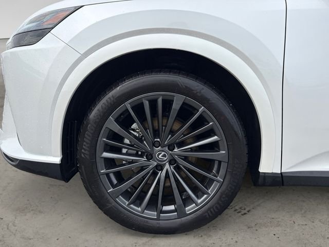 Used 2025 White Lexus 350h Premium image 9