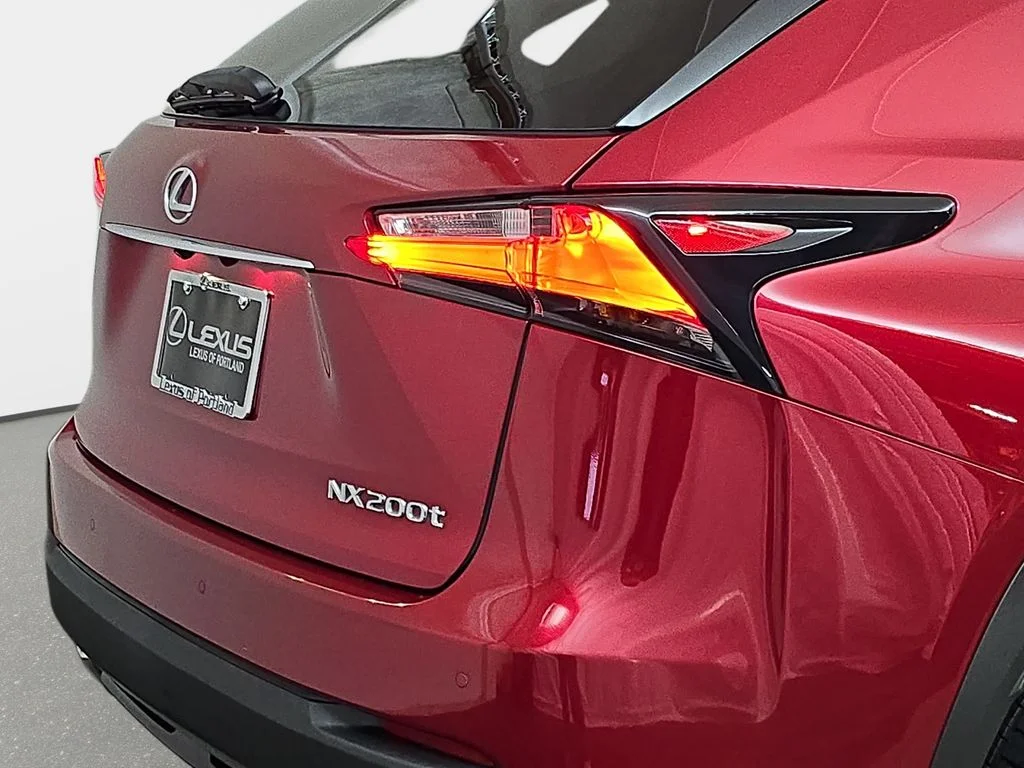 Used 2017  Lexus 200t F Sport image 37