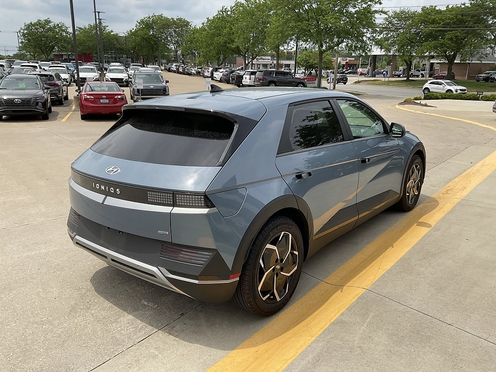 Certified Used 2024 Lucid Blue Hyundai SEL image 3
