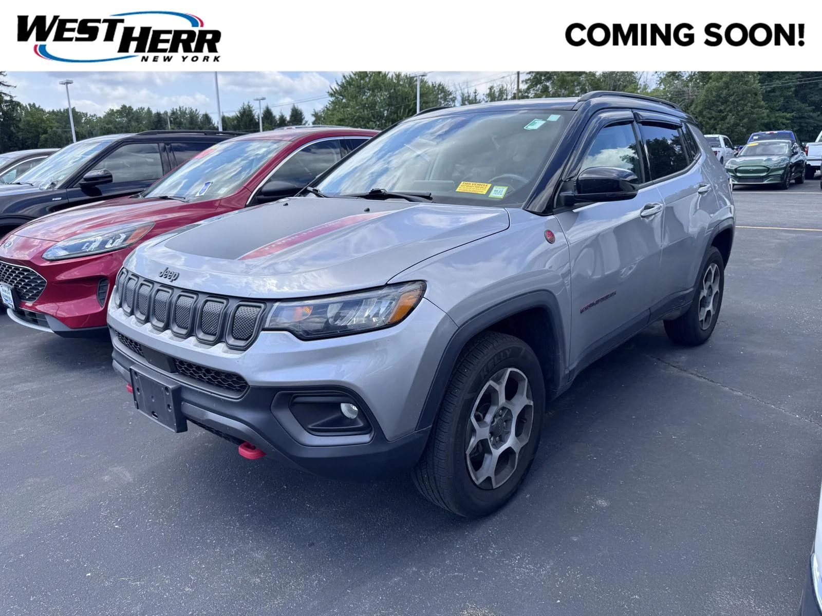 Used 2022 Billet Silver Metallic Clearcoat Jeep Trailhawk image 1