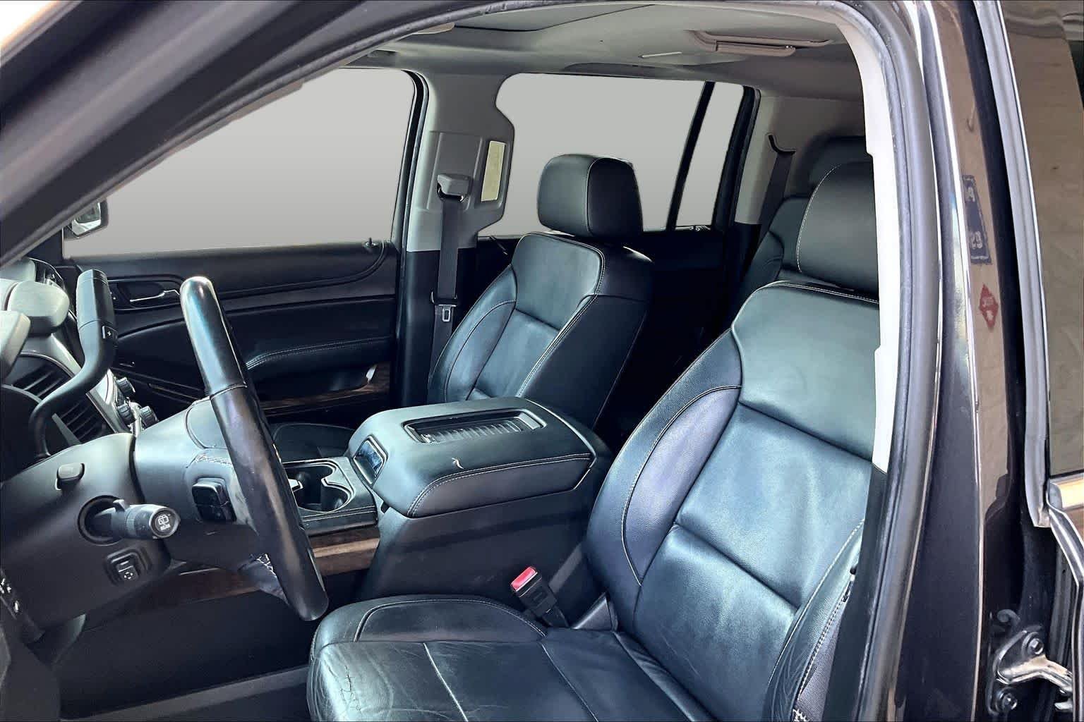 Pre-Owned 2017 Chevrolet Suburban LT