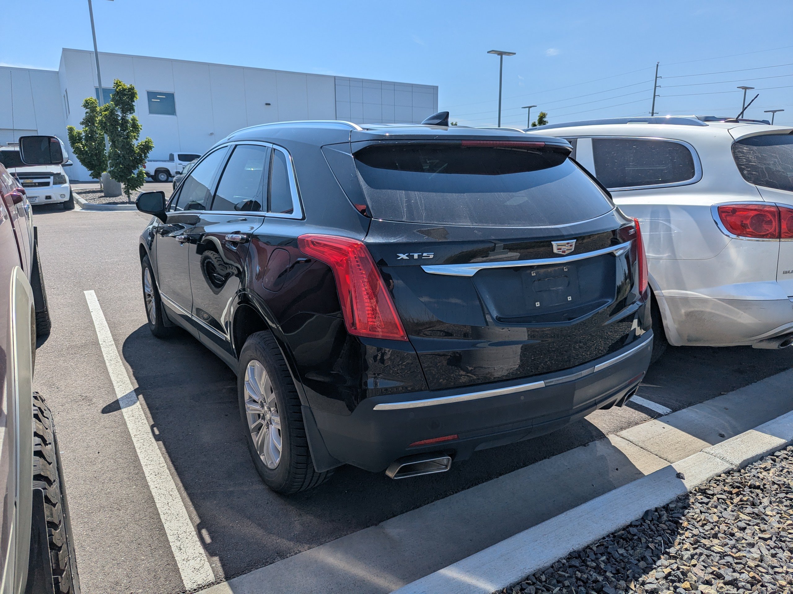 Certified Used 2018 STELLAR BLACK METALLIC Cadillac FWD image 6