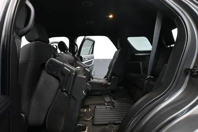 2017 Ford Explorer XLT - Photo 36