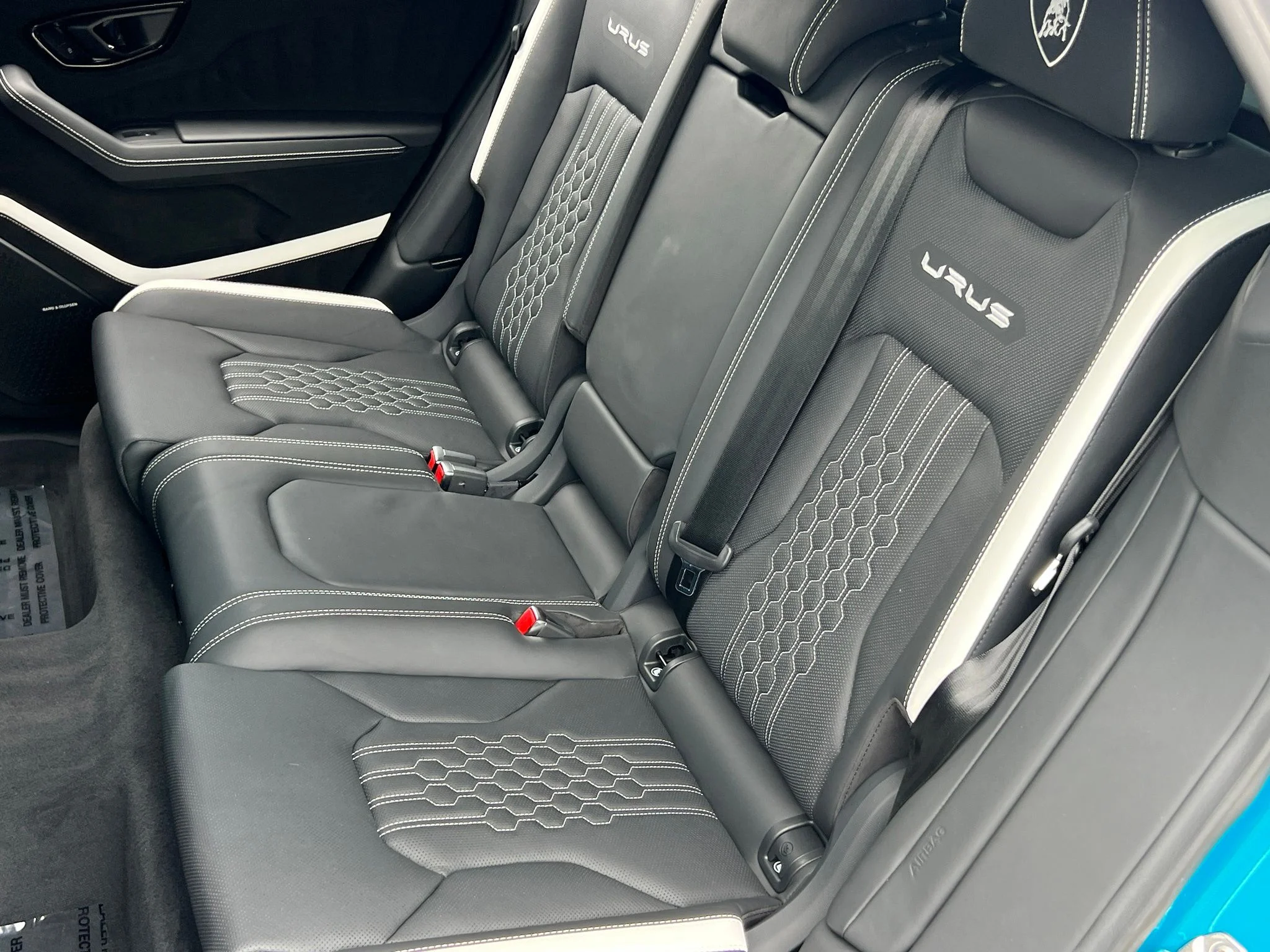 Used 2023 Blue Lamborghini Performante image 22