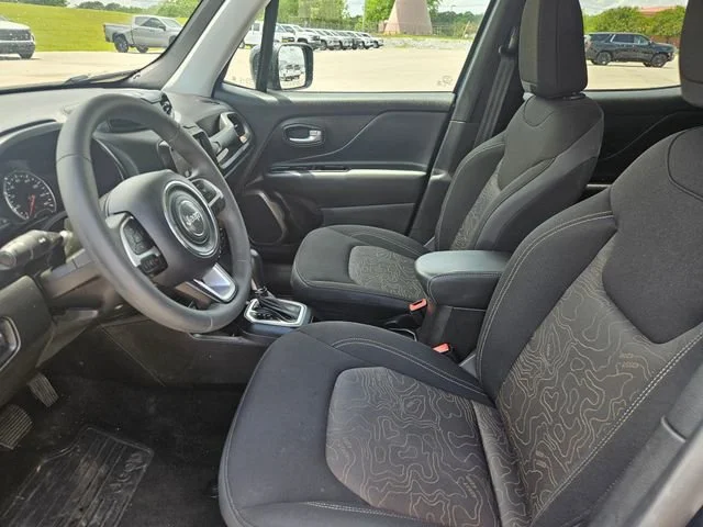 Used 2023 Blue Jeep Upland image 9