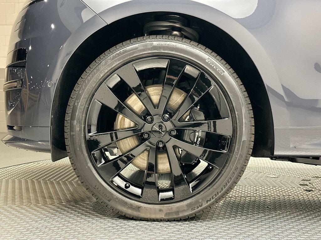 New 2026 Varesine Blue Metallic Land Rover Autobiography image 5