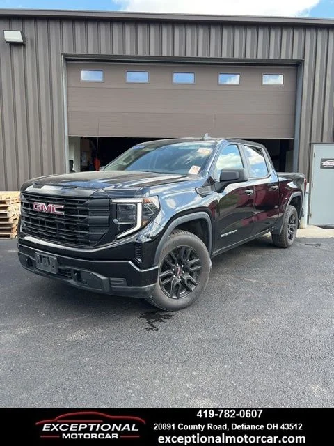 2024 GMC Sierra Pro 4WD Crew Cab Short Box's photo