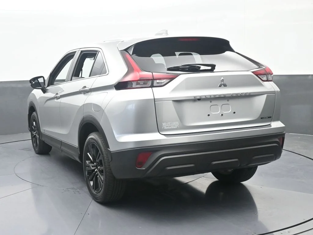 New 2026 Silver Mitsubishi LE 1.5T S-AWC image 9
