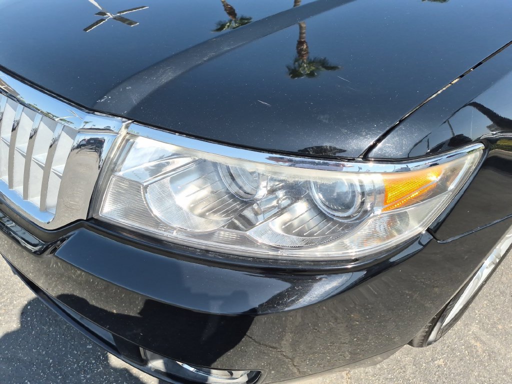 Used 2008 Black Lincoln Base image 9