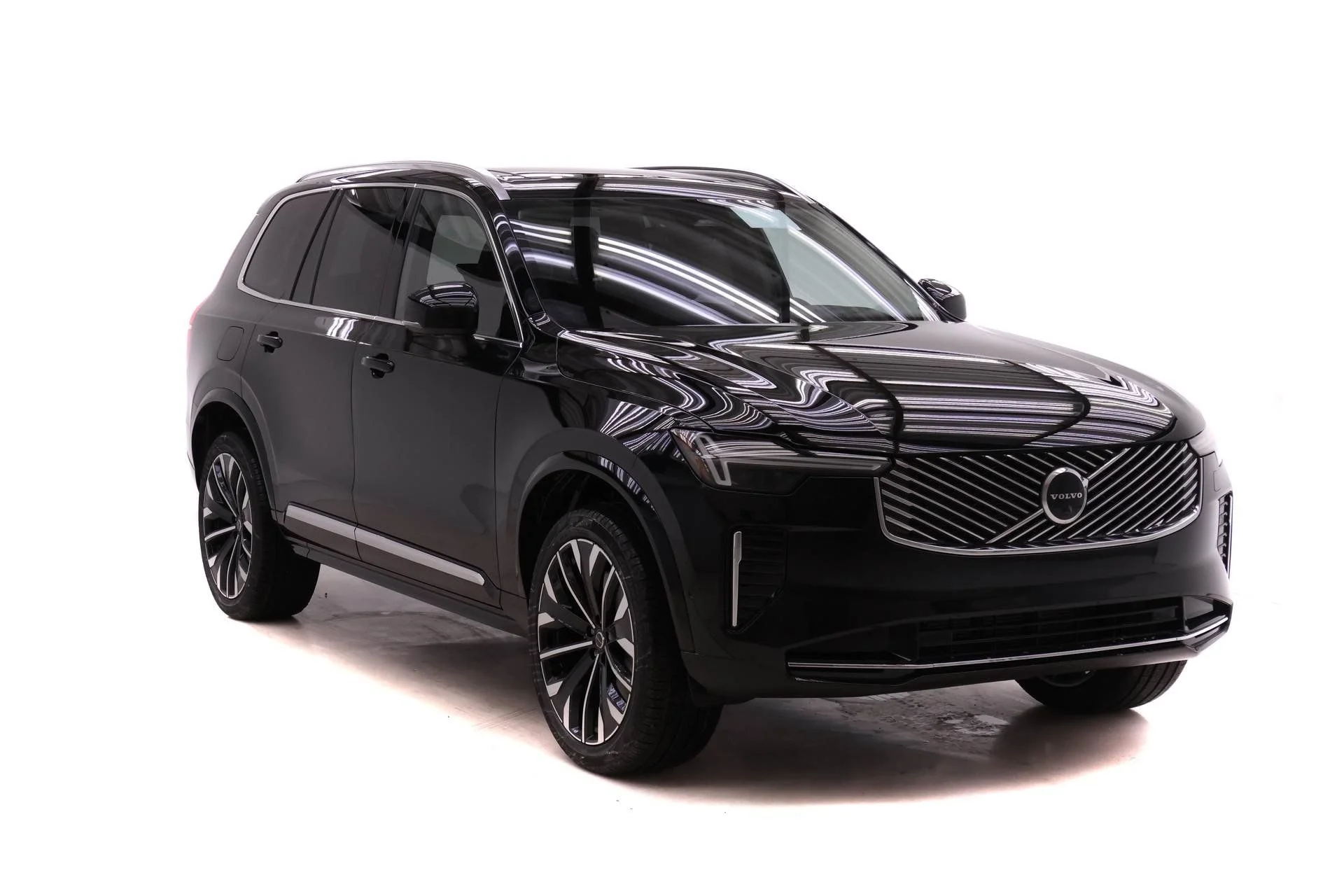 New 2026 Onyx Black Volvo Ultra image 2