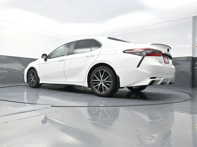 Used 2024 White Toyota SE image 34