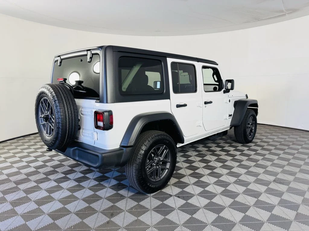 Used 2026 White Jeep Sport S image 24