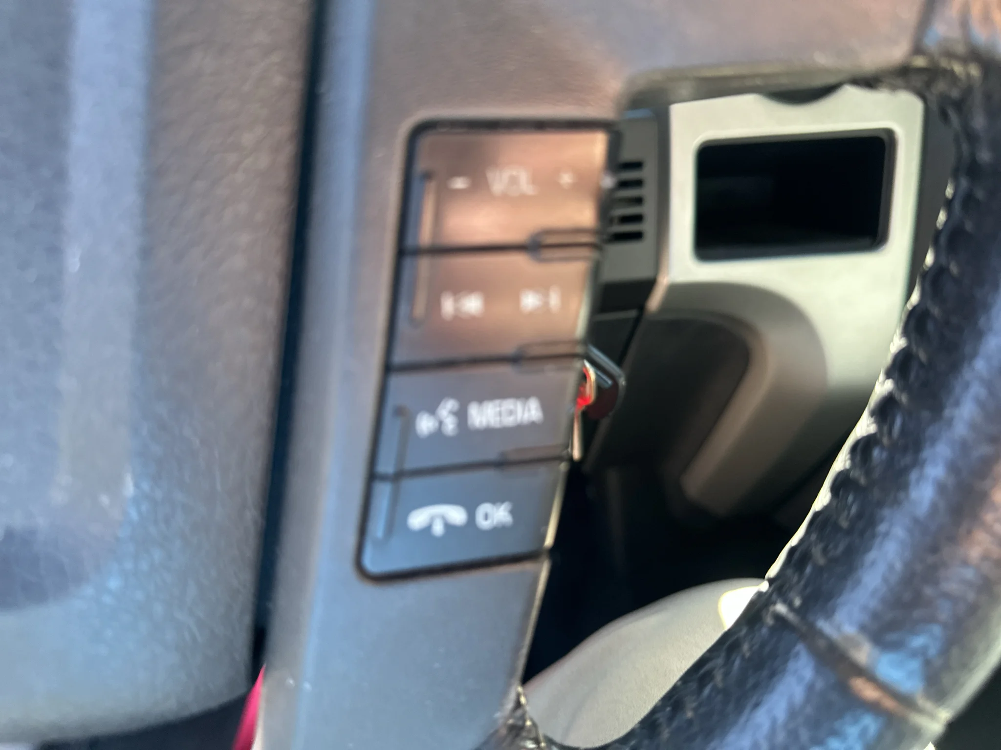 Used 2014 Ruby Red Metallic Tinted Clearcoat Ford XLT image 11