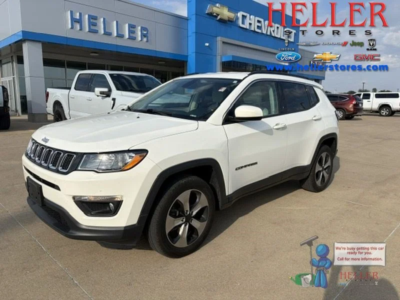 Used 2019 White Clearcoat Jeep Latitude image 1