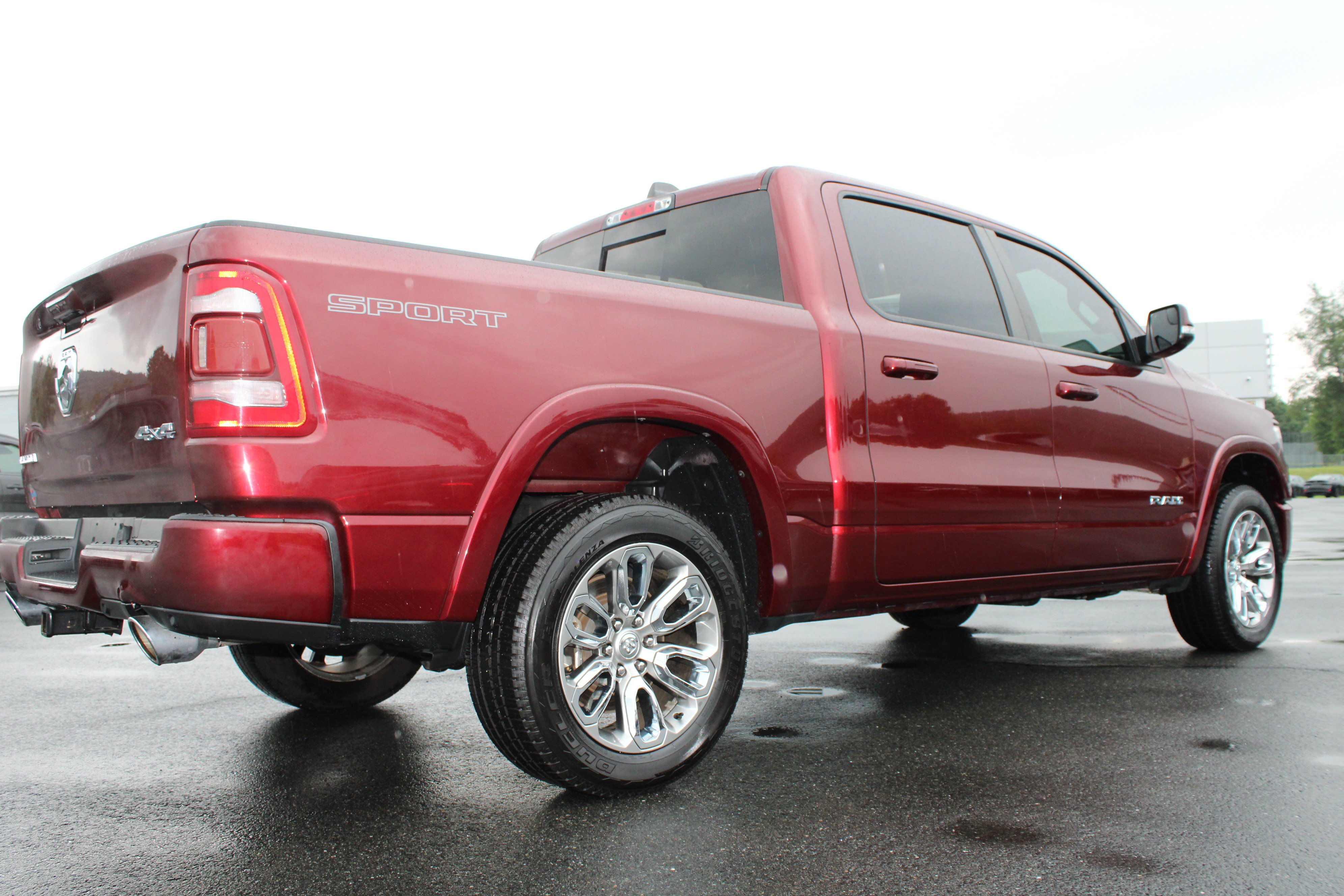 Used 2022 Delmonico Red Pearlcoat Ram Laramie image 7