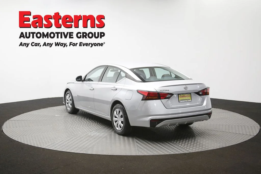 Used 2023 Silver Nissan 2.5 S image 63