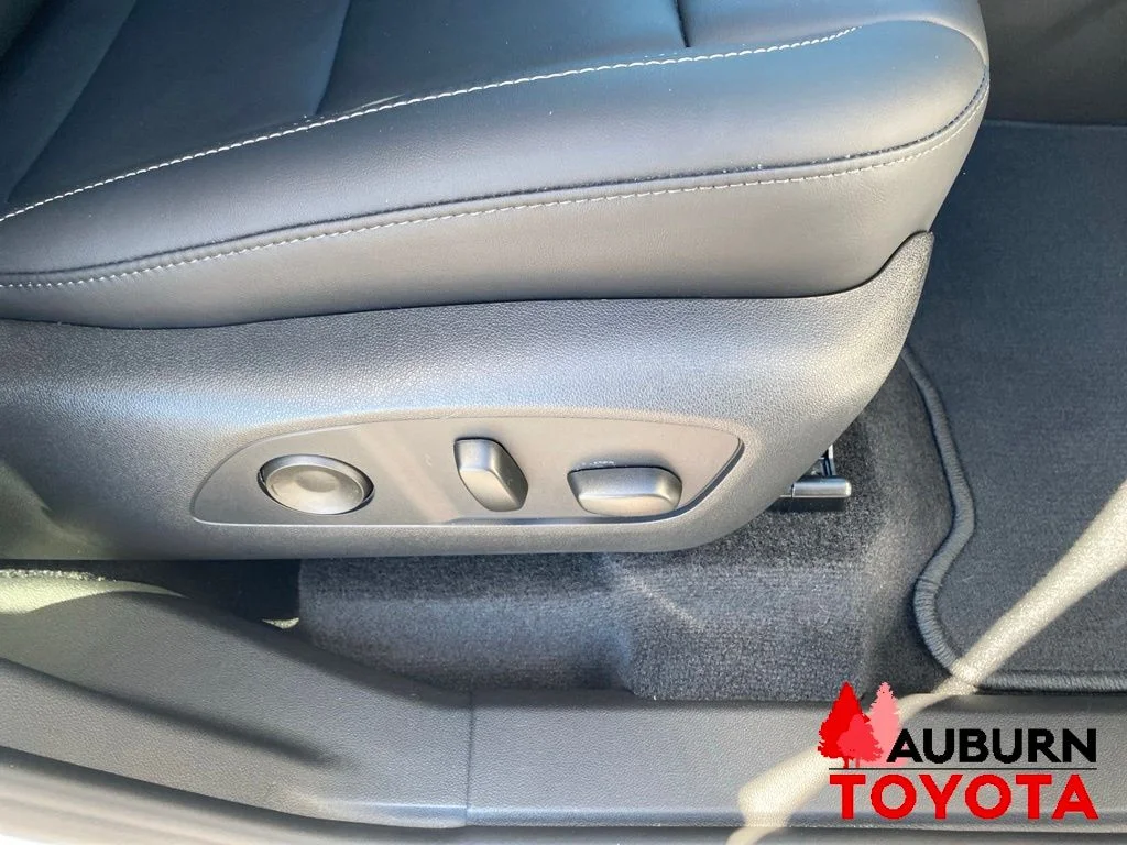Used 2026 Summit White GMC Elevation image 18