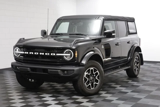 2023 Ford Bronco Outer Banks